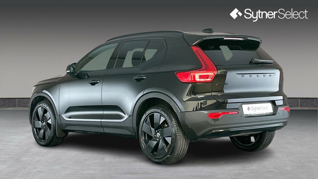Volvo XC40 Core Black #2