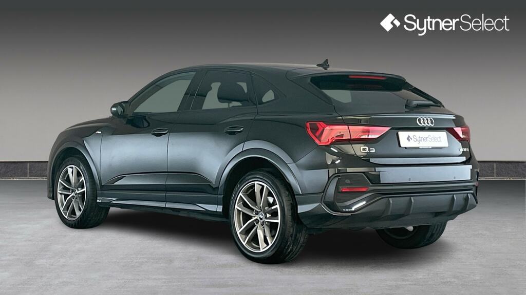 Audi Q3 35 Tfsi Black Edition S Tronic Black #2