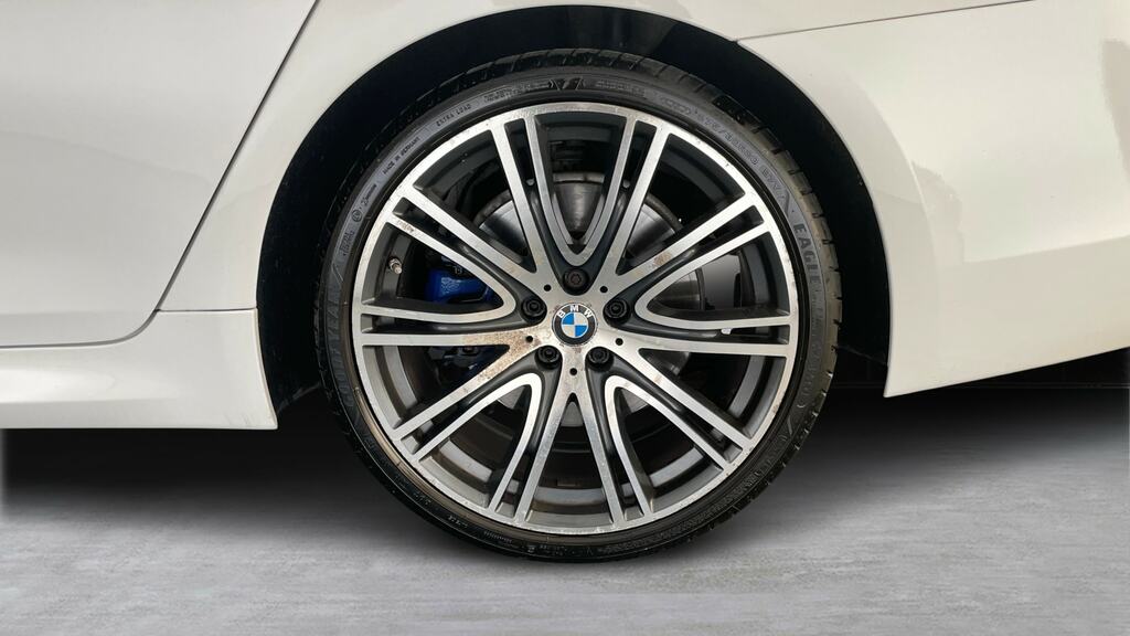 BMW 5 Series Automatic White #25