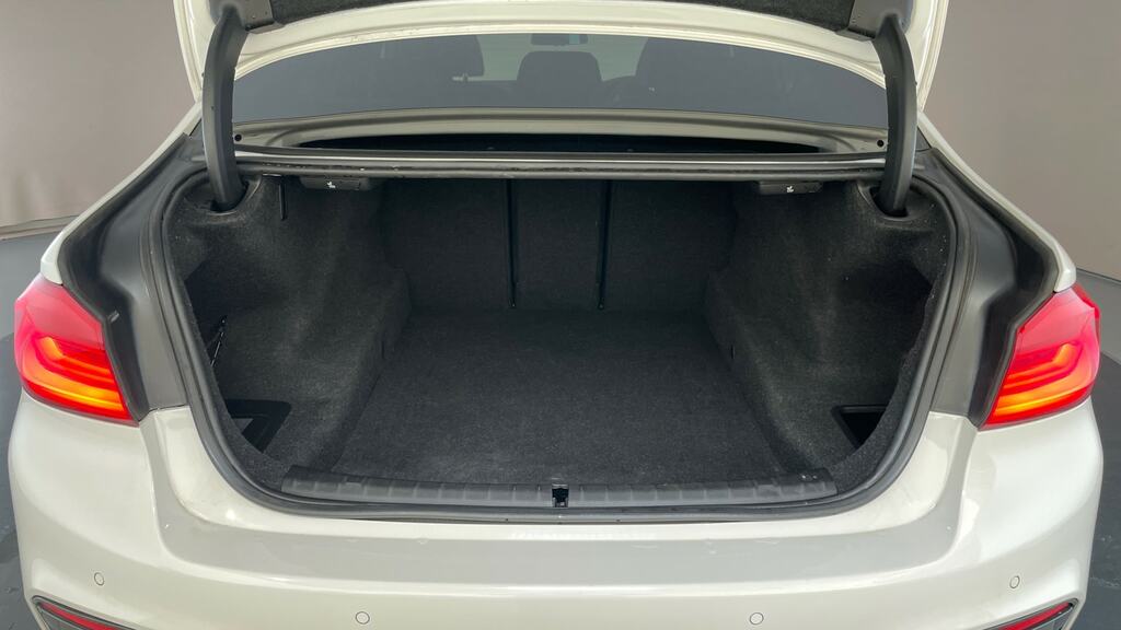 BMW 5 Series Automatic White #22