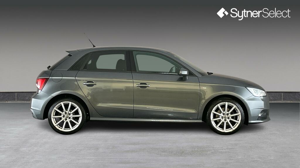 Audi A1 Black Edition Black #3