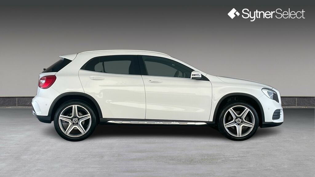 Mercedes-Benz GLA Class 1.6 Gla 200 Se 154 Bhp Grey #3