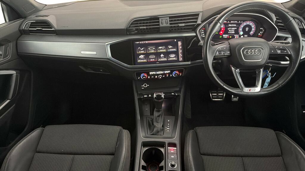 Audi Q3 35 Tfsi S Line S Tronic Black #6