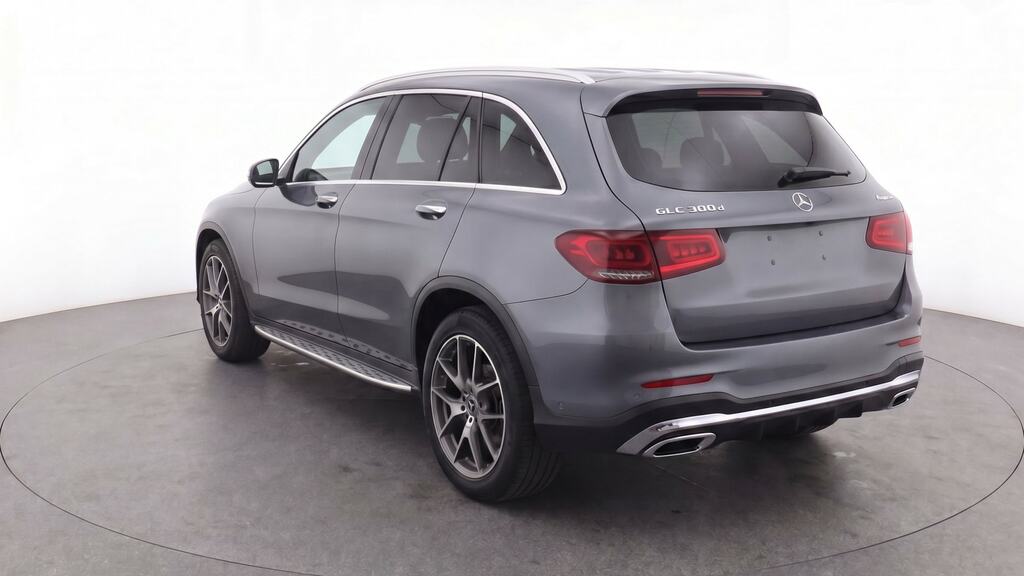 Mercedes-Benz GLC Class Glc 300 4Matic Amg Line Black #3