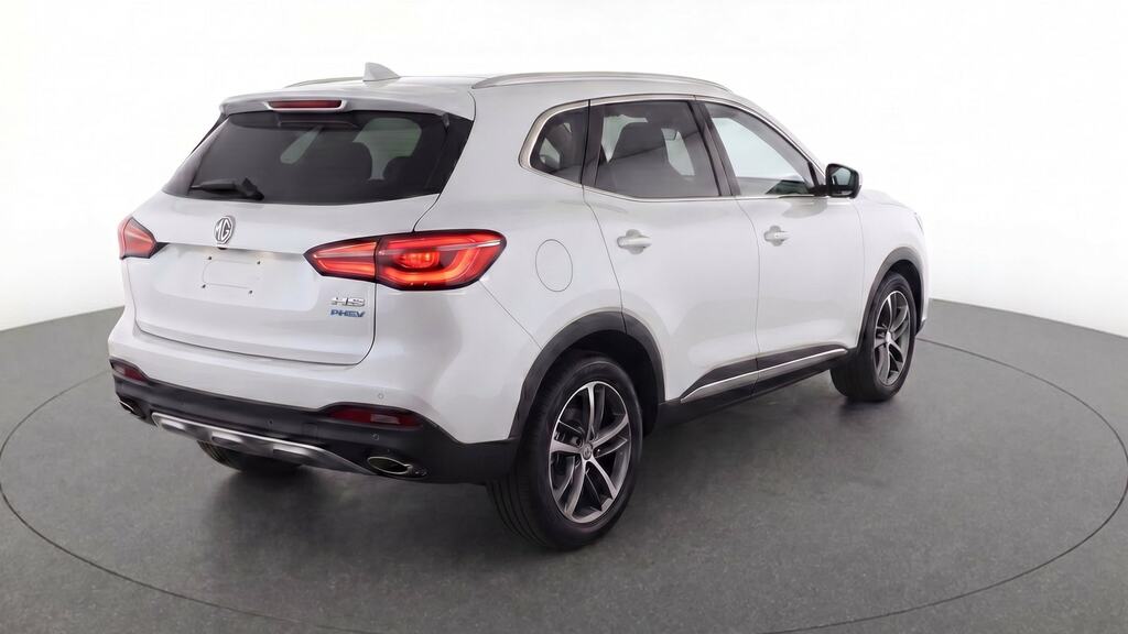 MG HS Suv White #4