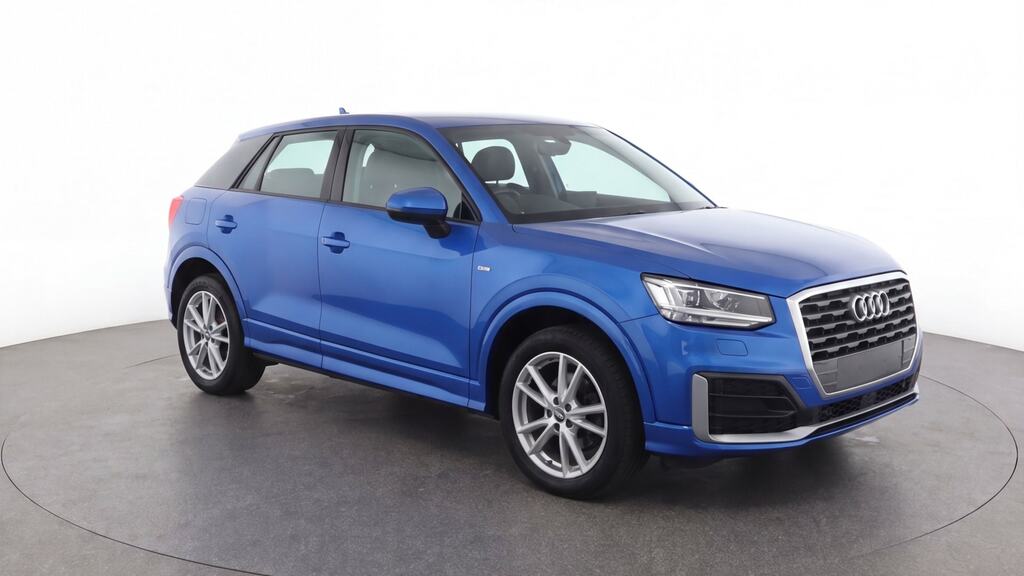 Audi Q2 Petrol White #1