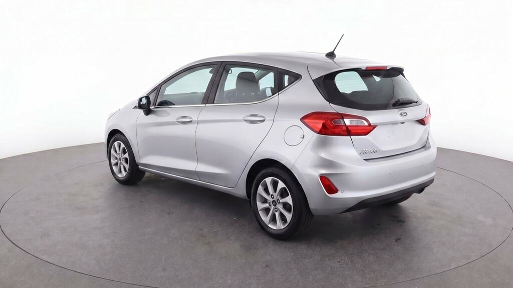 Ford Fiesta Hatchback Red #3