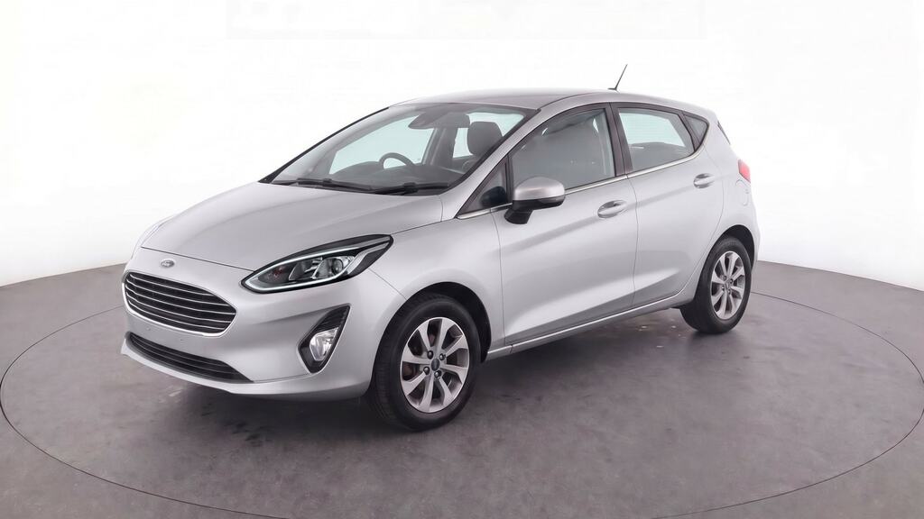 Ford Fiesta Hatchback Red #2