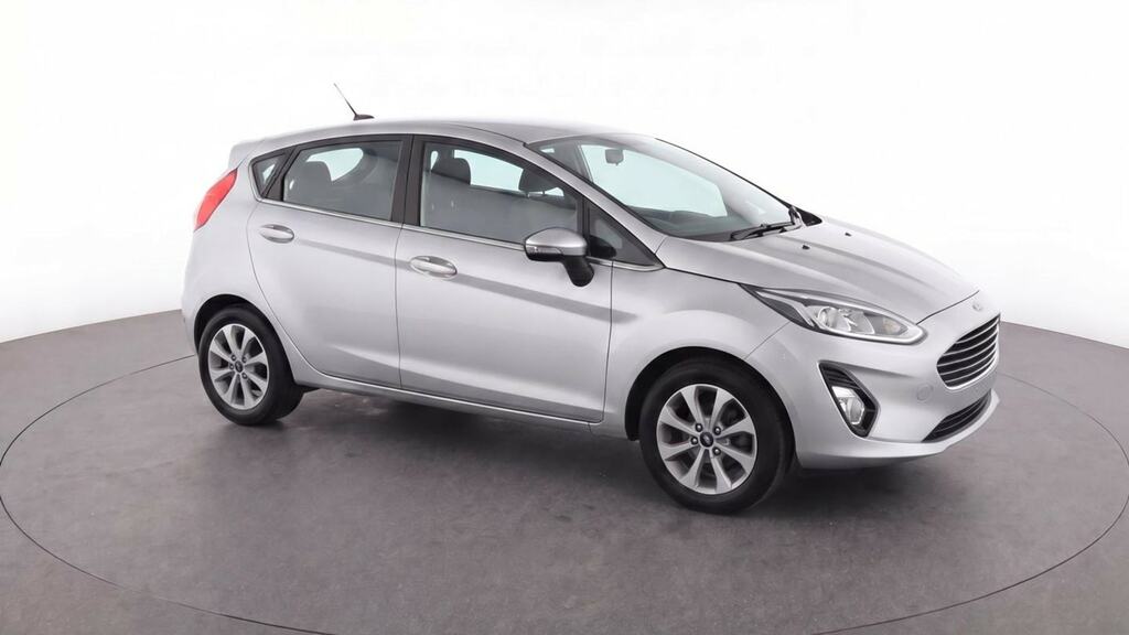 Ford Fiesta Hatchback Red #1