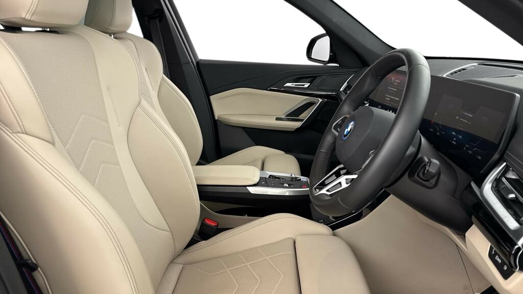 BMW iX1 150Kw Edrive20 Shadow Edition 65Kwh Black #11