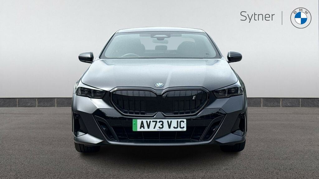 BMW i5 M60 Blue #16