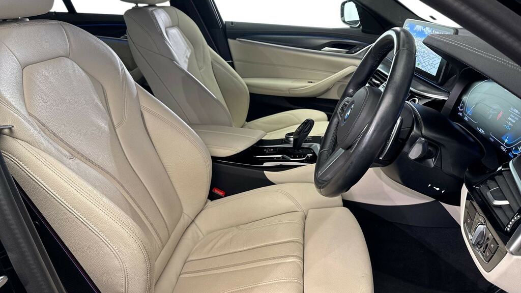 BMW 5 Series Se Black #11