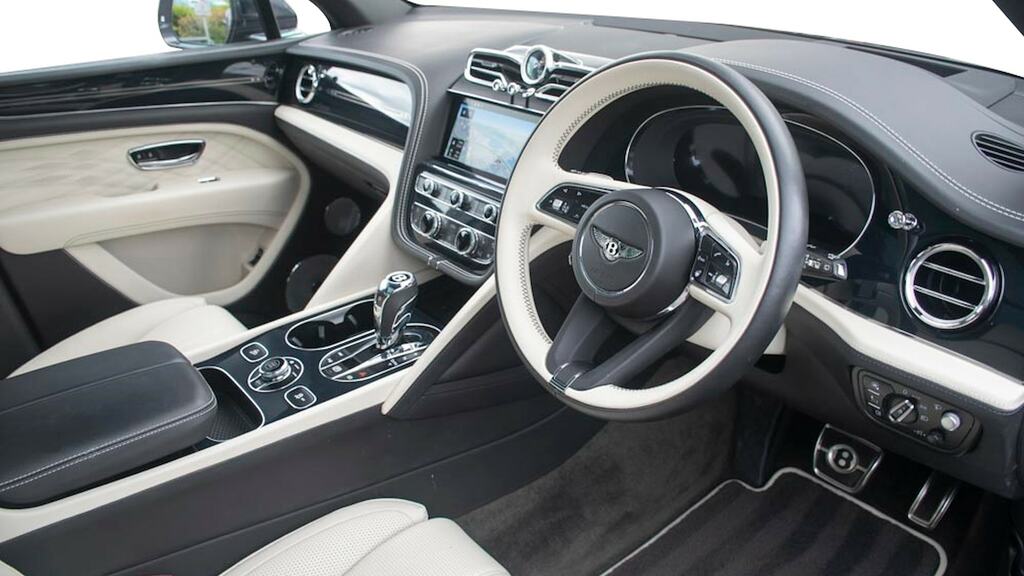 Bentley Bentayga 4L S Black #9