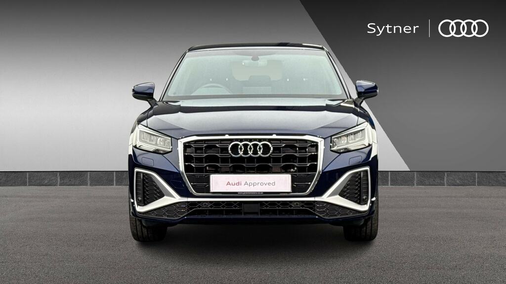 Audi Q2 Black Edition Black #7