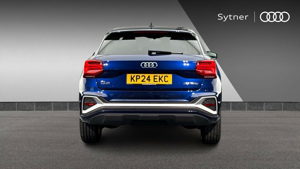 Audi Q2 Black Edition Black #8