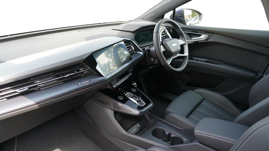 Audi Q4 E Tron 210Kw 45 82Kwh S Line Leathertech Pro Blue #2