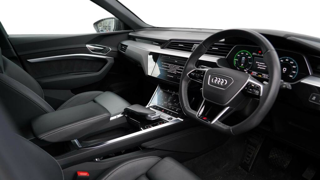 Audi E-tron 230Kw 50 Quattro 71Kwh Black Edition YC21HRB White #6