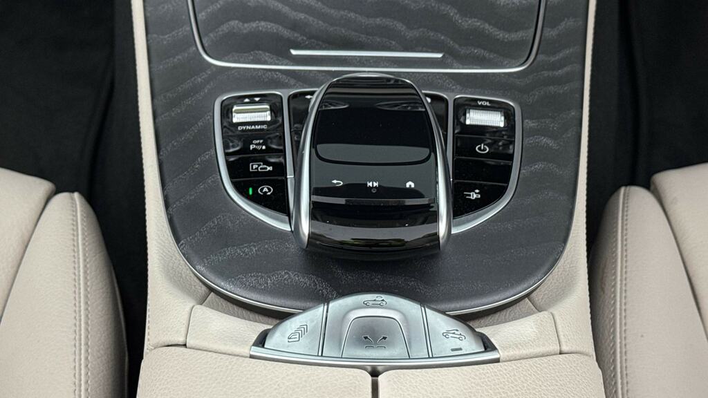 Mercedes-Benz E Class Amg Line Silver #25