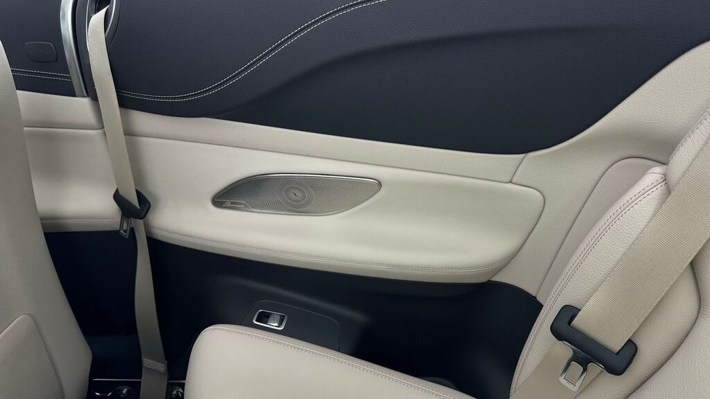 Mercedes-Benz E Class Amg Line Silver #27