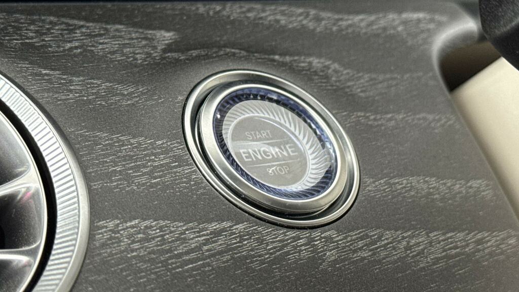 Mercedes-Benz E Class Amg Line Silver #29