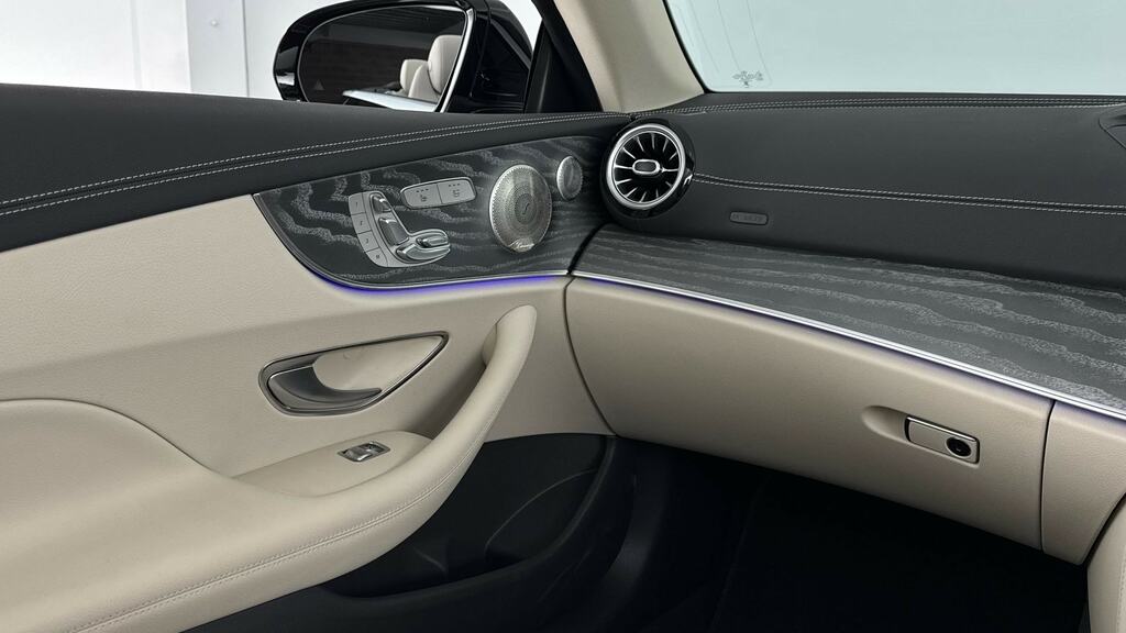 Mercedes-Benz E Class Amg Line Silver #23