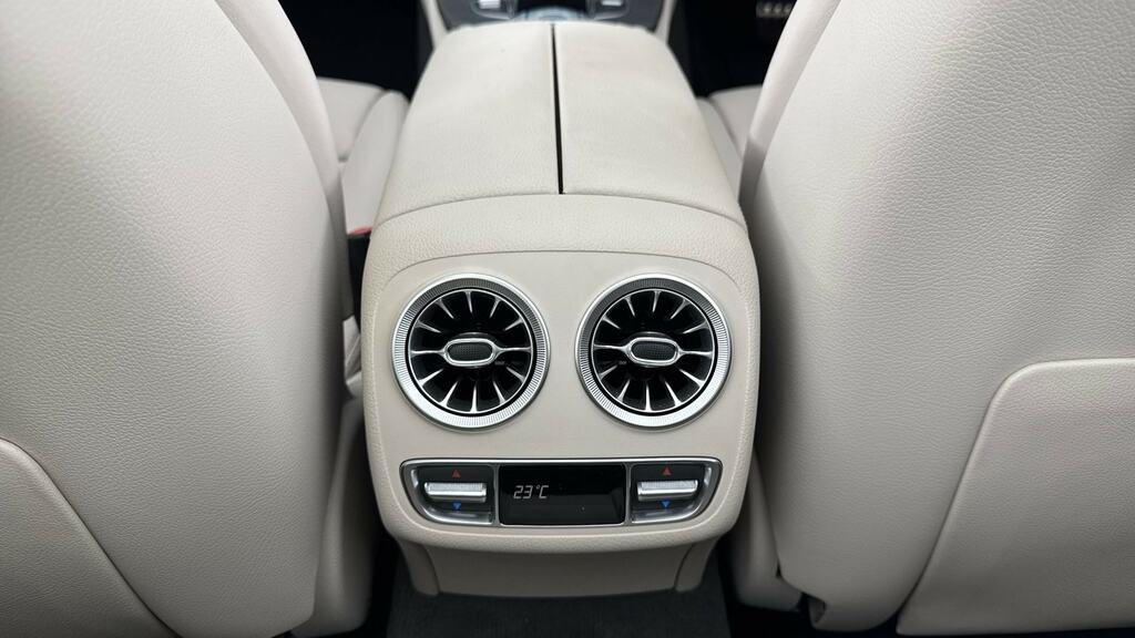 Mercedes-Benz E Class Amg Line Silver #26