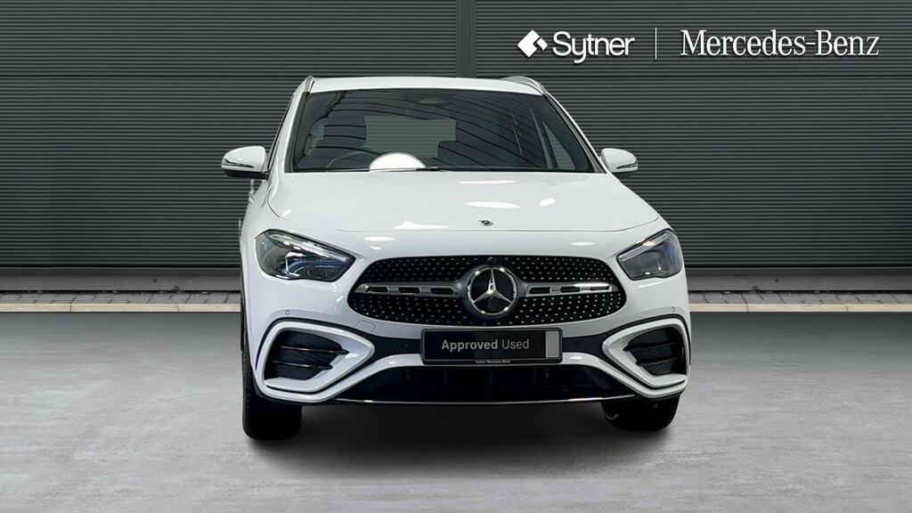 Mercedes-Benz GLA Class Gla 250E Amg Line Premium White #6