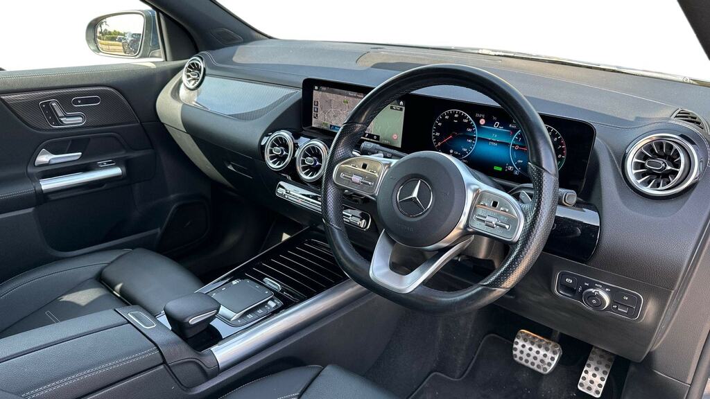 Mercedes-Benz GLA Class Gla 250E Exclusive Edition Premium Plus Blue #3