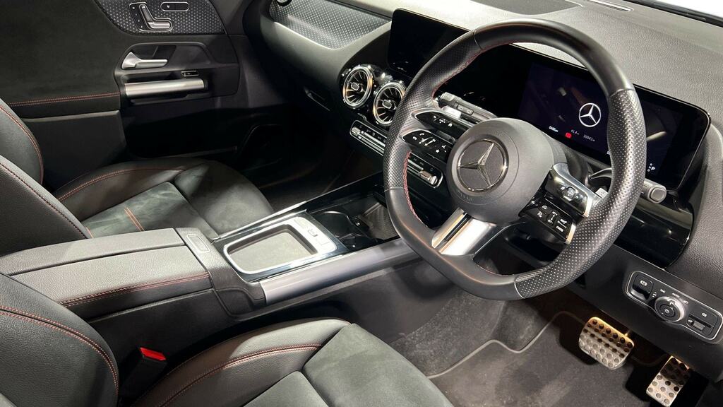 Mercedes-Benz GLA Class Gla 200 Exclusive Launch Edition FV73PXB Grey #3
