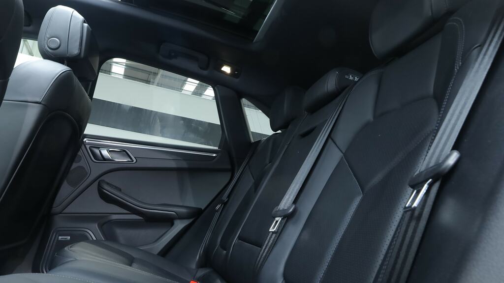 Porsche Macan S Silver #20