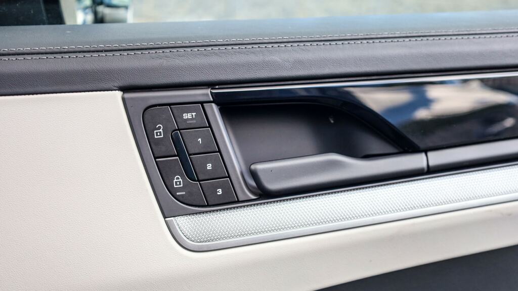 Porsche Cayenne Tiptronic S JSZ9112 #26