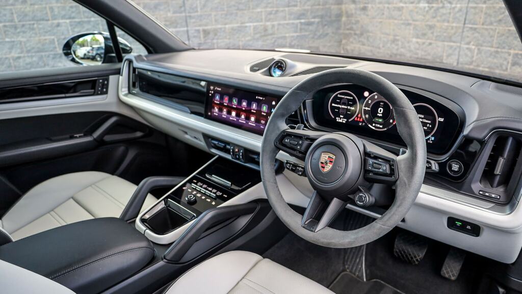 Porsche Cayenne E-hybrid Tiptronic S Black #5