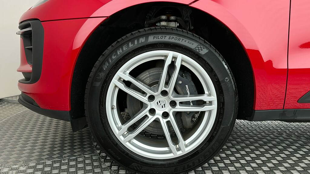 Porsche Macan 5dr Pdk RE74UWJ Red #6
