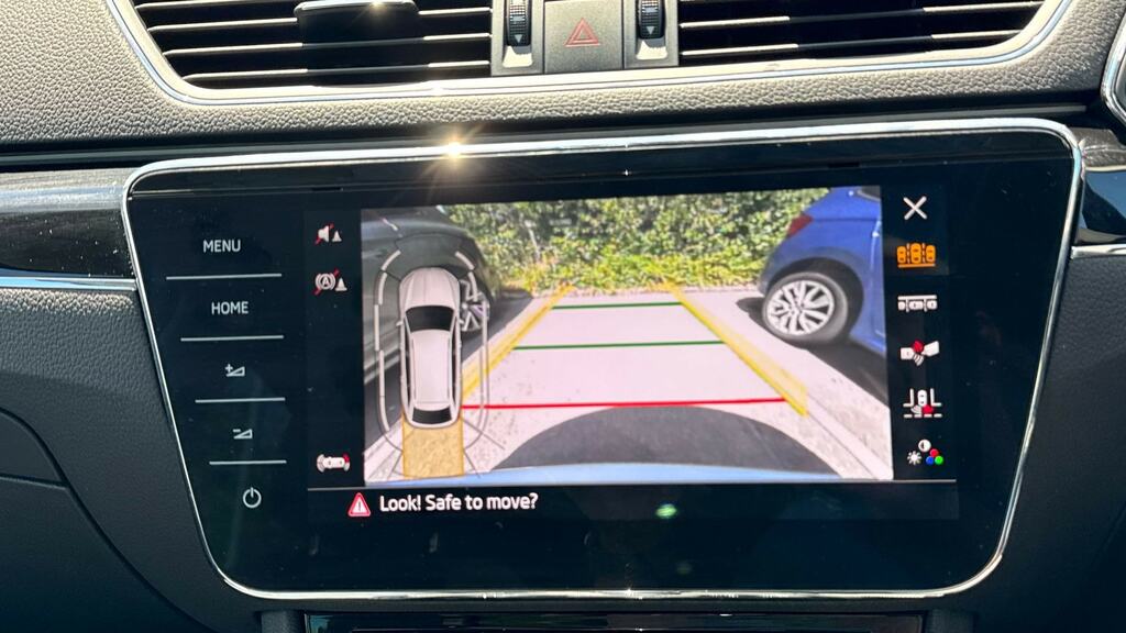 Skoda Superb 2L Se Technology Black #28