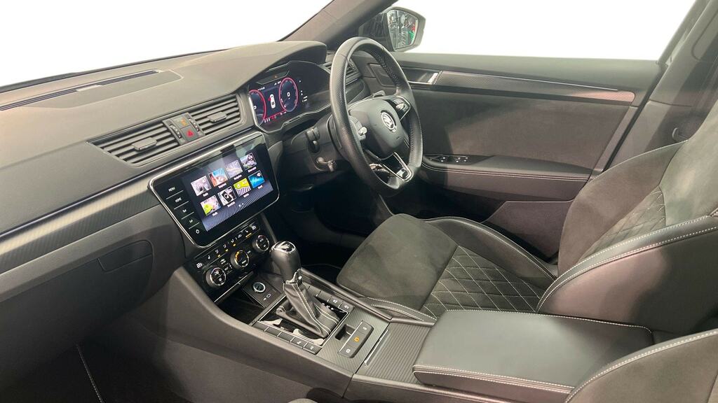 Skoda Superb 2.0 Tdi Cr Sport Line Plus Dsg 7 Speed DG73LXD Black #2