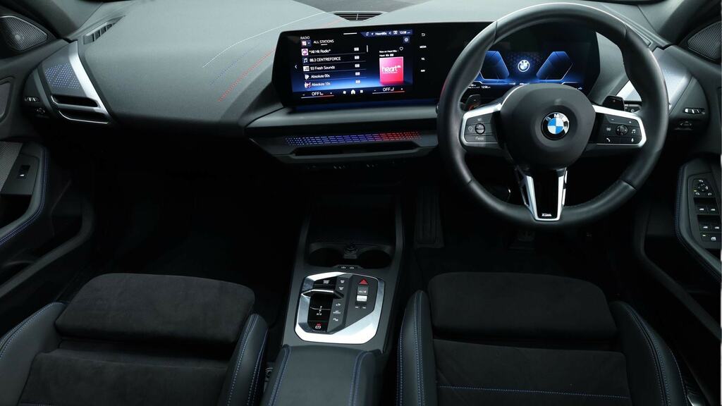BMW 1 Series 120 M Sport Step YJ25TEH Black #4