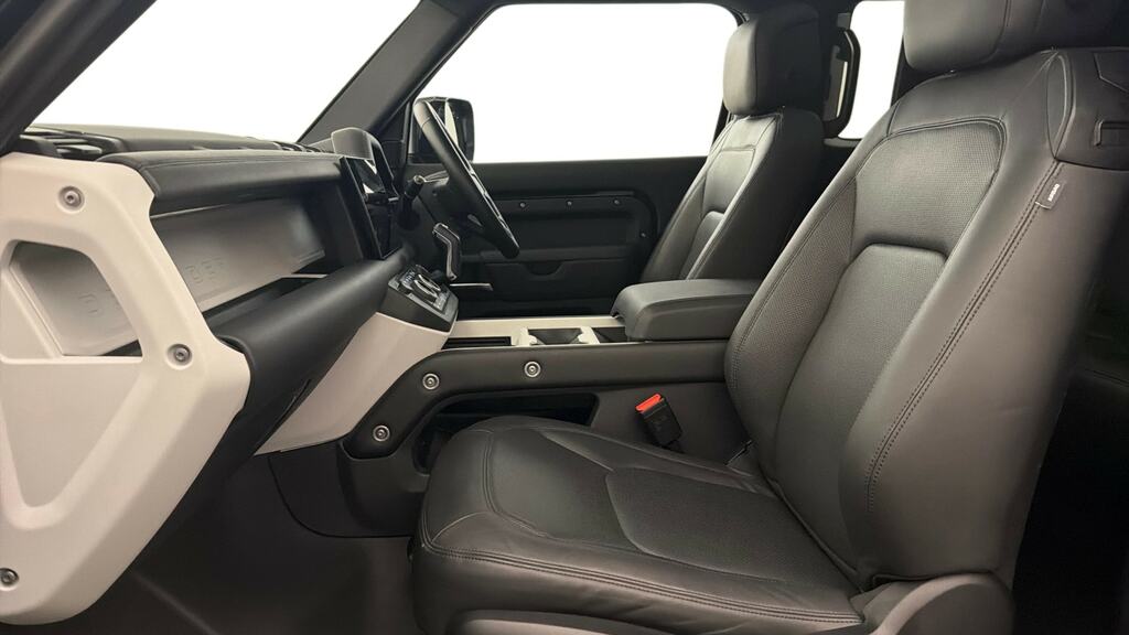 Land Rover Defender 90 3.0 D350 X-dynamic Hse 90 Black #3