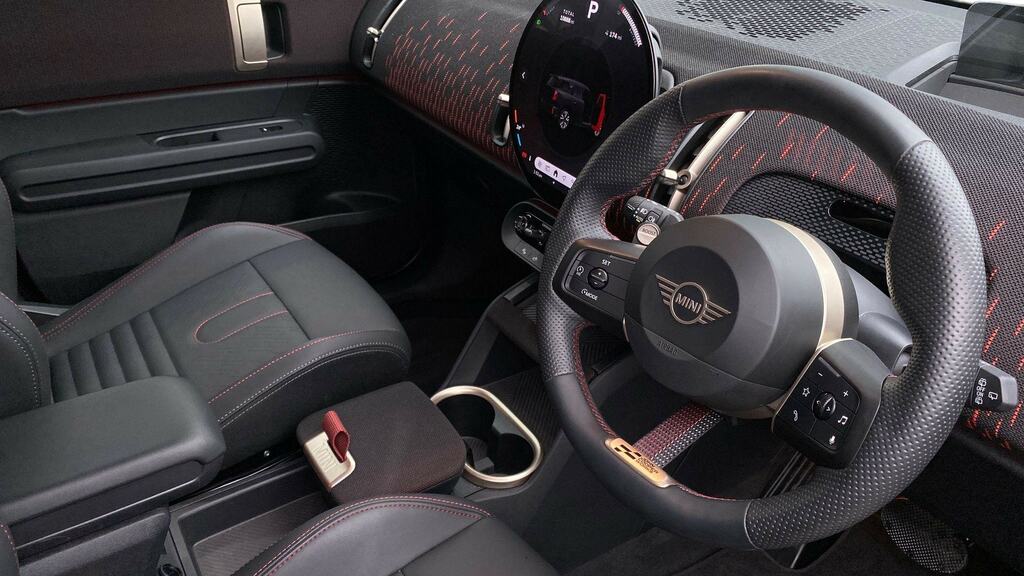 Mini Countryman E Classic White #6
