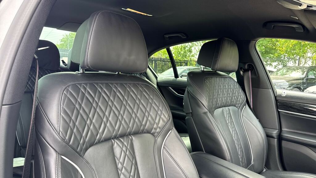 BMW 7 Series 740Ld Xdrive Mht Grey #25