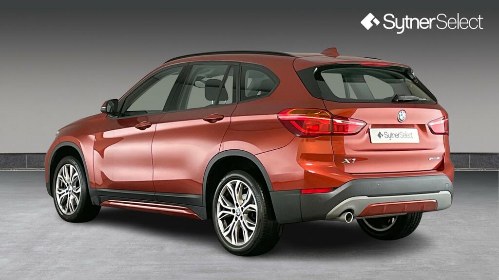 BMW X1 Sdrive 18I Sport Orange #2