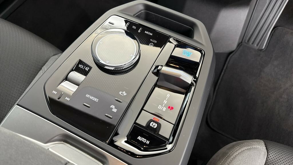 BMW iX Ix M60  #10