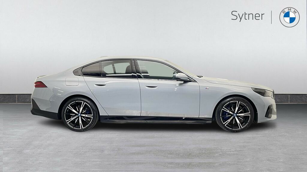 BMW i5 250Kw Edrive40 M Sport Pro 84Kwh Grey #3