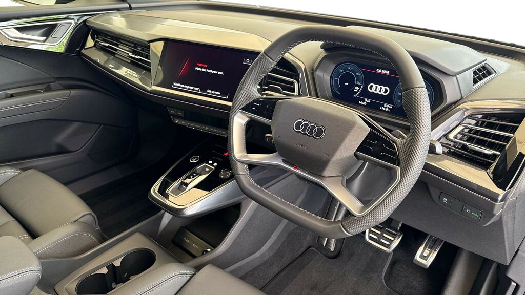 Audi Q4 E Tron 210Kw 45 82Kwh Black Edition Black #6