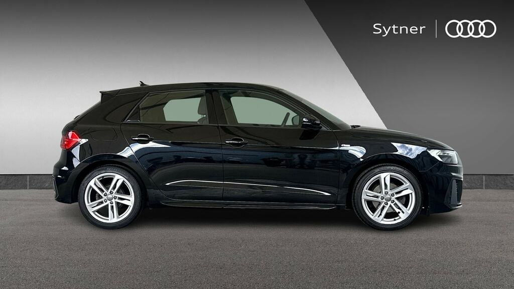 Audi A1 30 Tfsi S Line YF19KYV Black #4