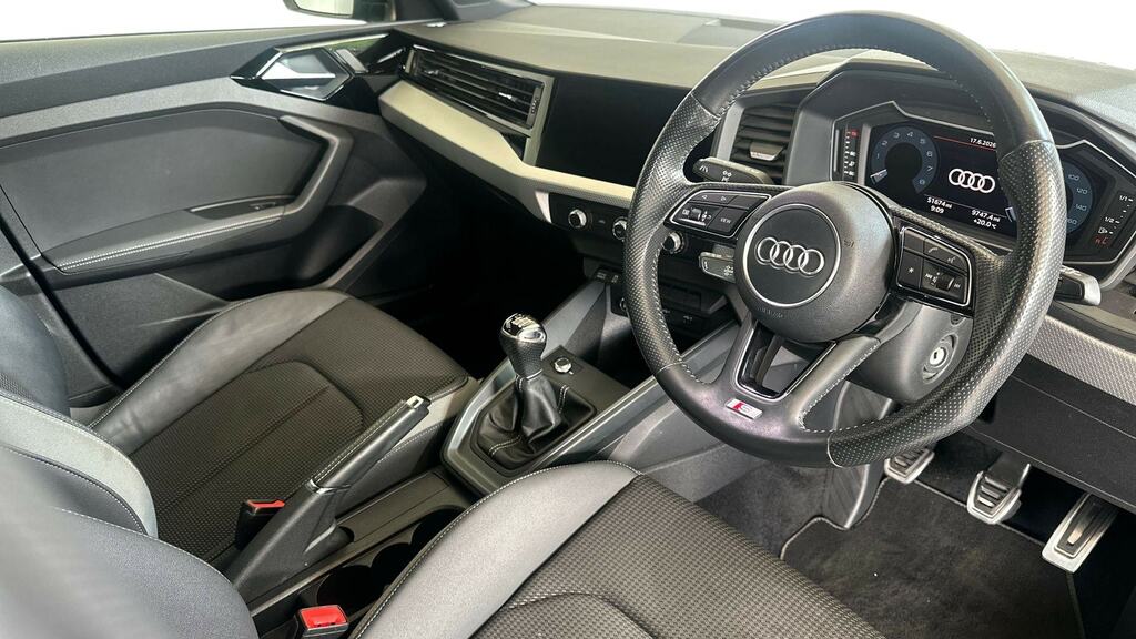 Audi A1 30 Tfsi S Line YF19KYV Black #6