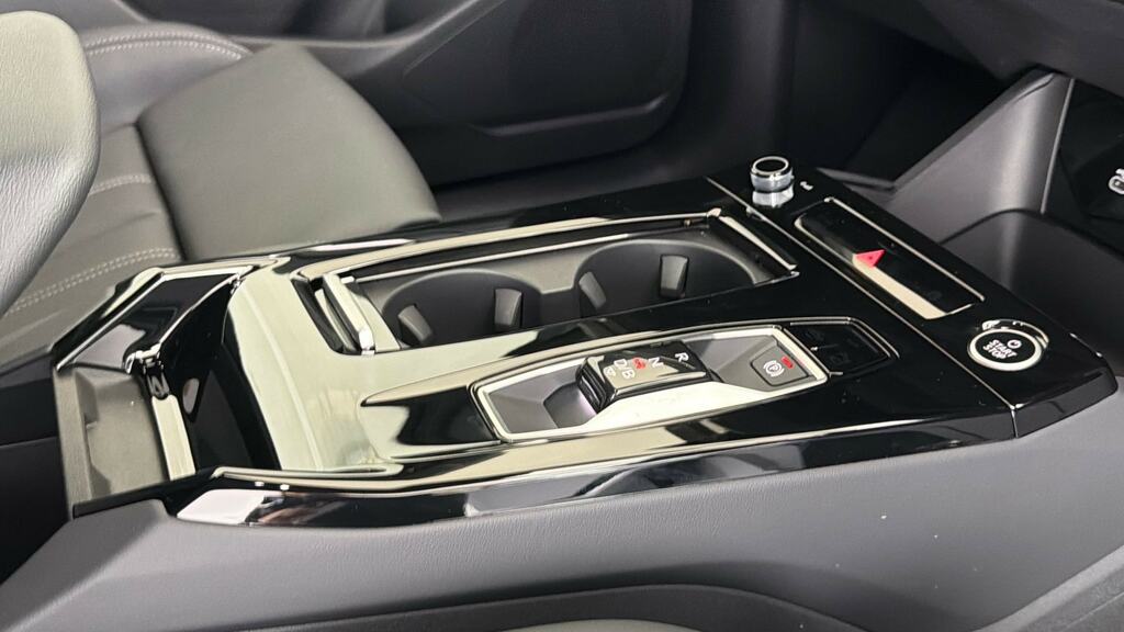 Audi Q6 E-Tron Sportback Edition 1 E-tron Performance FV26SWW Black #14