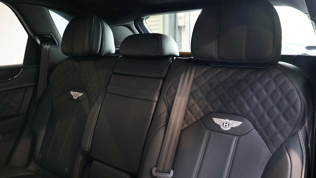 Bentley Bentayga Azure V8 #38