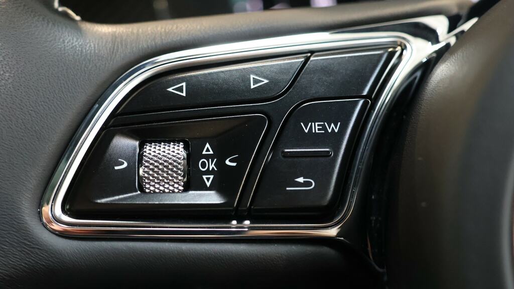 Bentley Bentayga Azure V8 #40