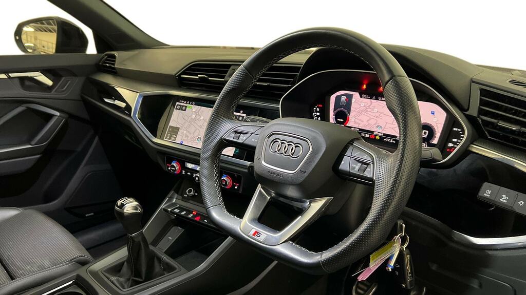 Audi Q3 35 Tfsi Black Edition Blue #6