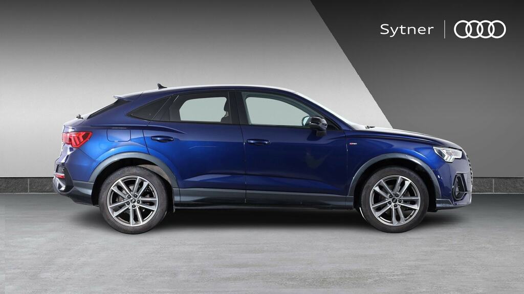 Audi Q3 35 Tfsi Black Edition Blue #4